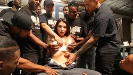 Interracial Blowbang: Ivy Lebelle cock sucking sex tape