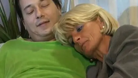 Very nice deutsch mature feels in need of hard ramming in HD